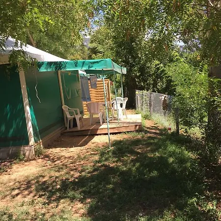 مكان تخييم Camping De L'auberge
